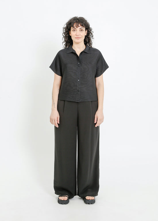 MAZIE PLEAT SHIRT / BLACK