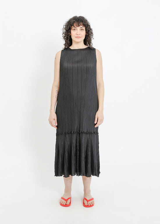 ADELINE PLEAT DRESS / BLACK