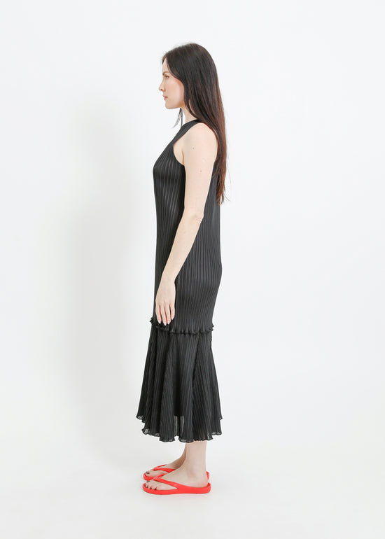 ADELINE PLEAT DRESS / BLACK