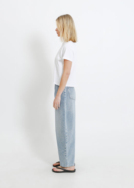 ESSEX JEAN / LIGHT INDIGO