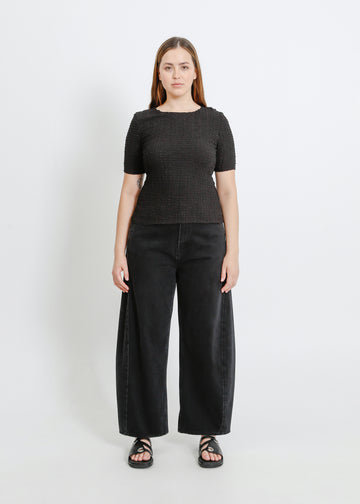 SUTTON PLEAT TEE / BLACK