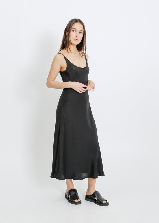 JUDITH SLIDE / BLACK