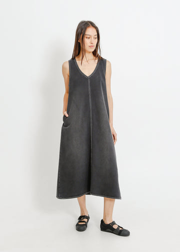 ELENA DENIM PINAFORE / WASHED BLACK