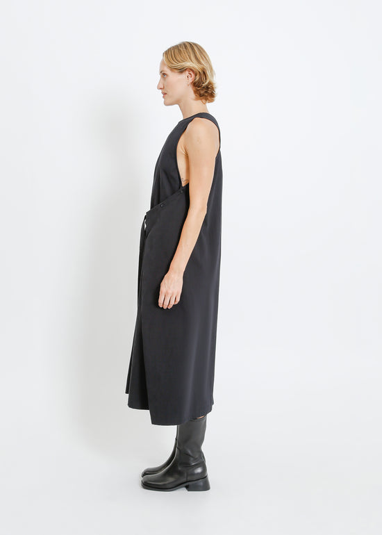 Archer Pinafore / Black