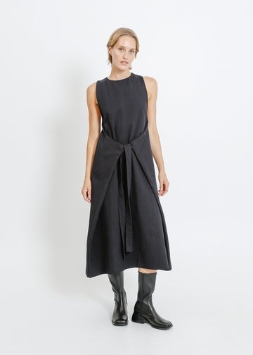 Archer Pinafore / Black