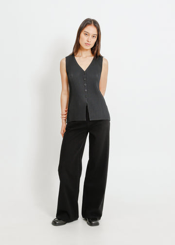 Leonie Pleat Vest / Black