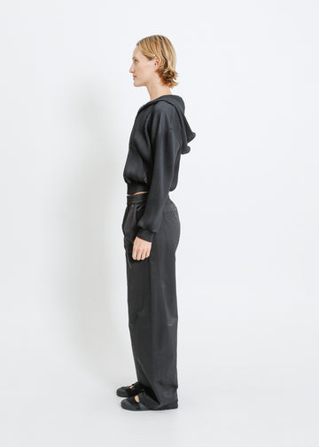 TARAN PLEAT HOODIE / BLACK