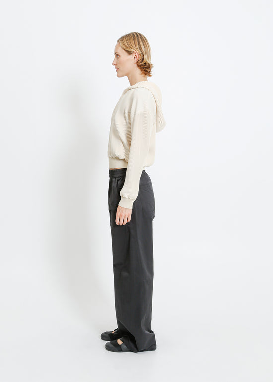 Taran Pleat Hoodie / Cream