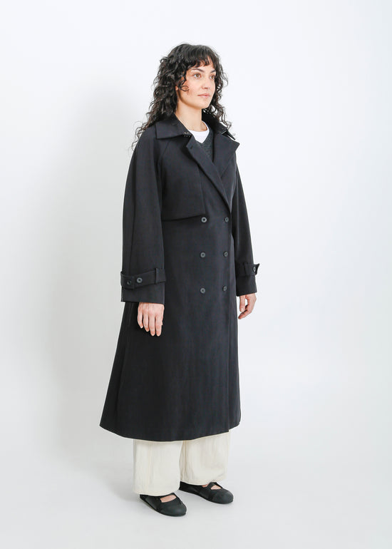 Julius Trench / Black
