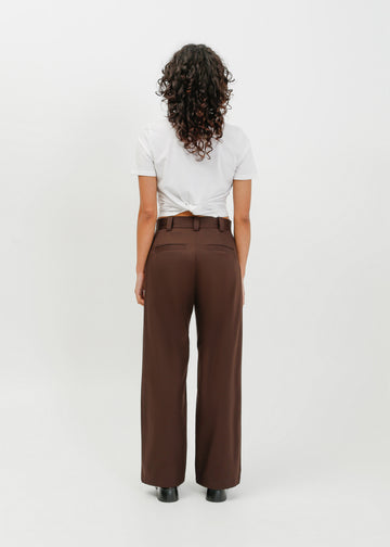 Nita Pant / Espresso