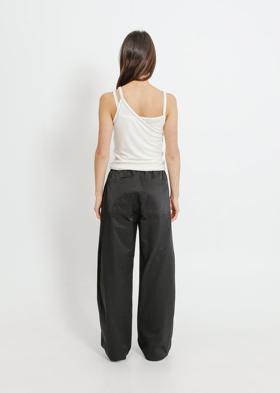 Isaiah Pant / Black