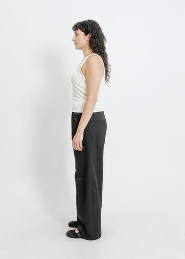 Isaiah Pant / Black