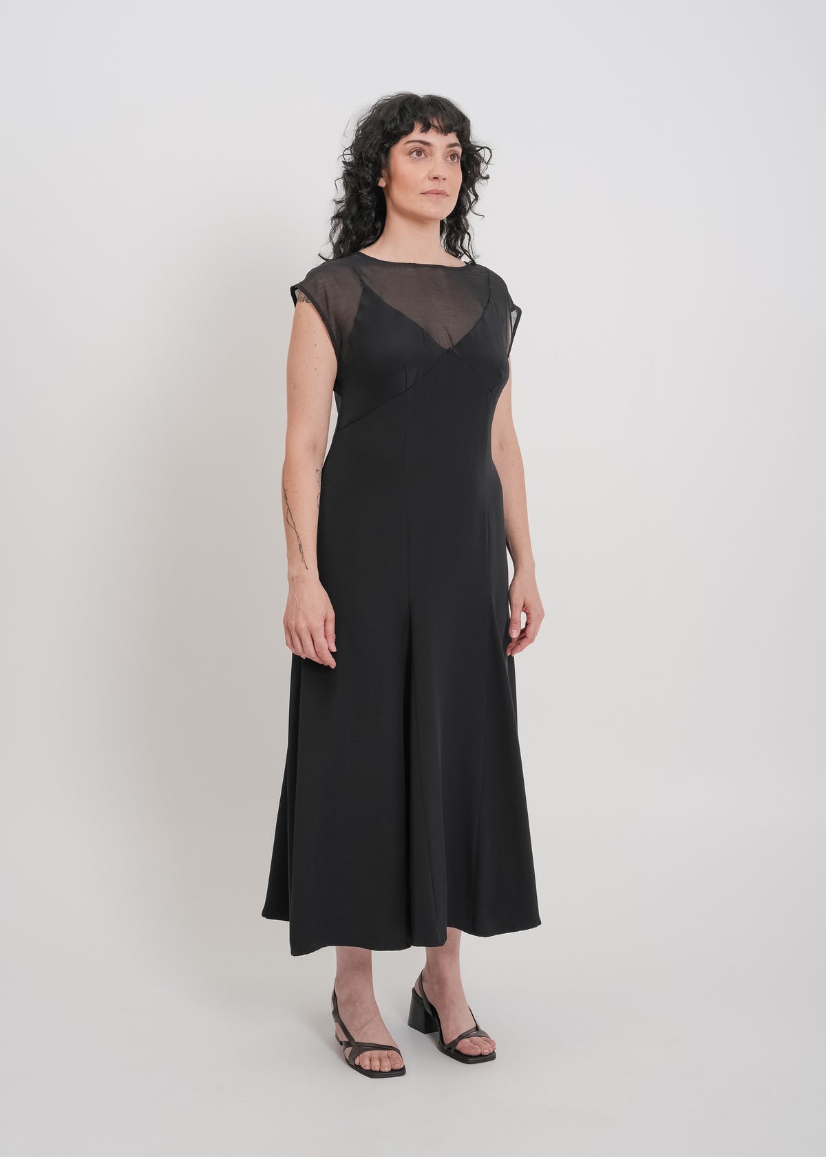 Holden Backless Dress / Black - 
Black (image 8)