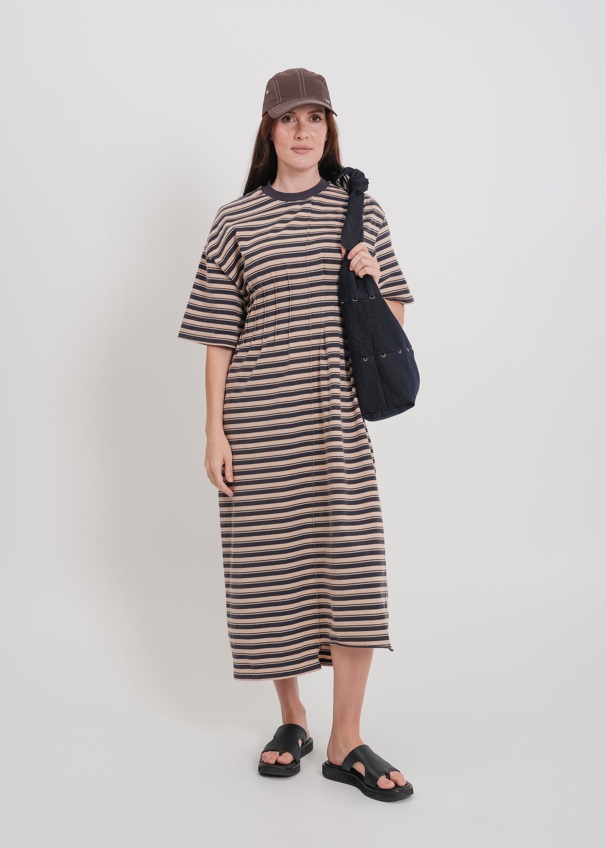 Mariette Tee Dress / Beige-Navy - 
Beige Navy (image 11)