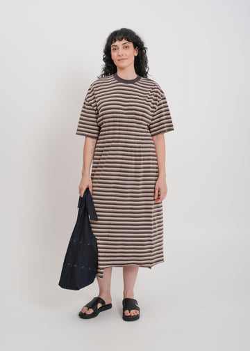 Mariette Tee Dress / Beige-Navy