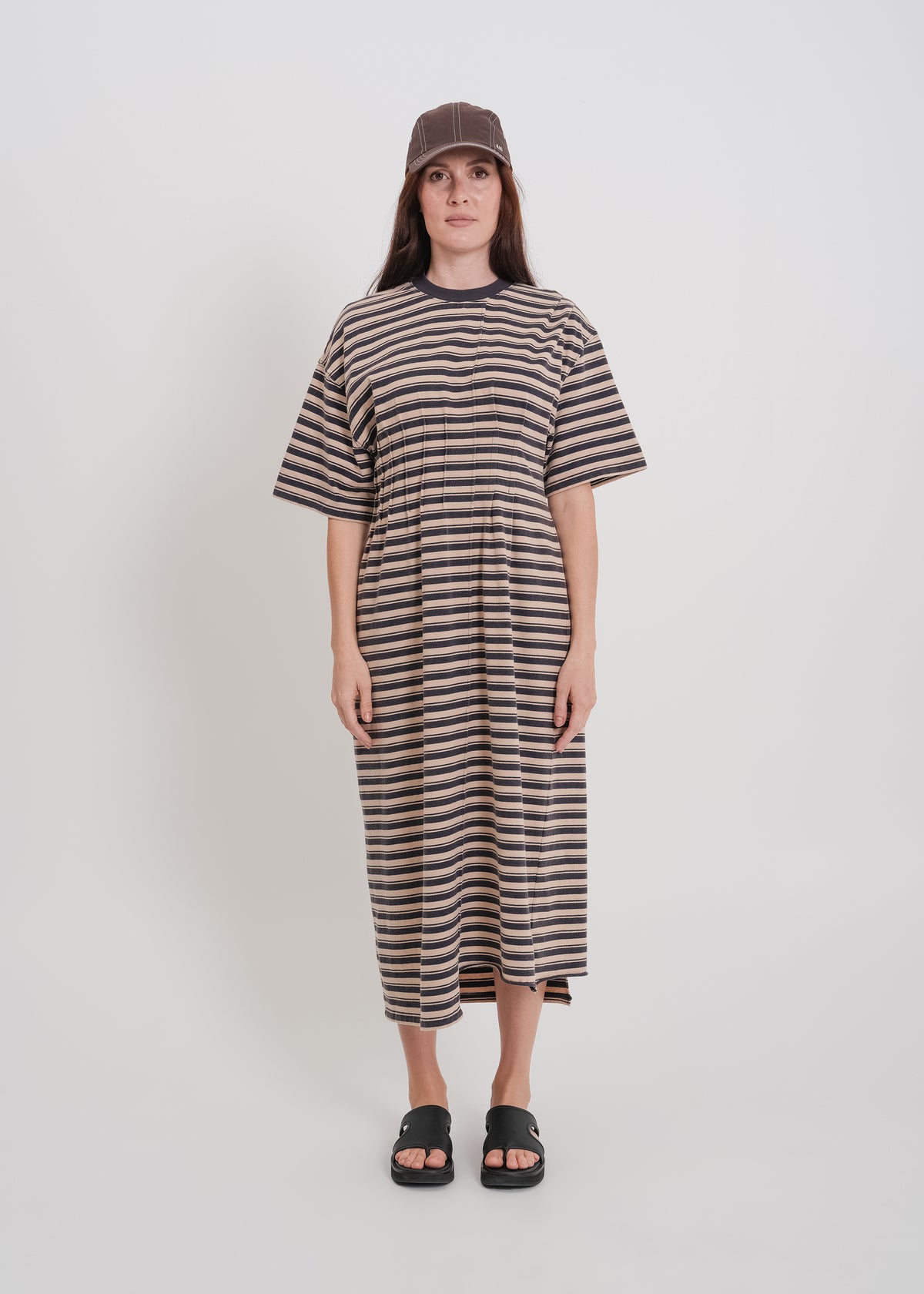 Mariette Tee Dress / Beige-Navy - 
Beige Navy (image 7)