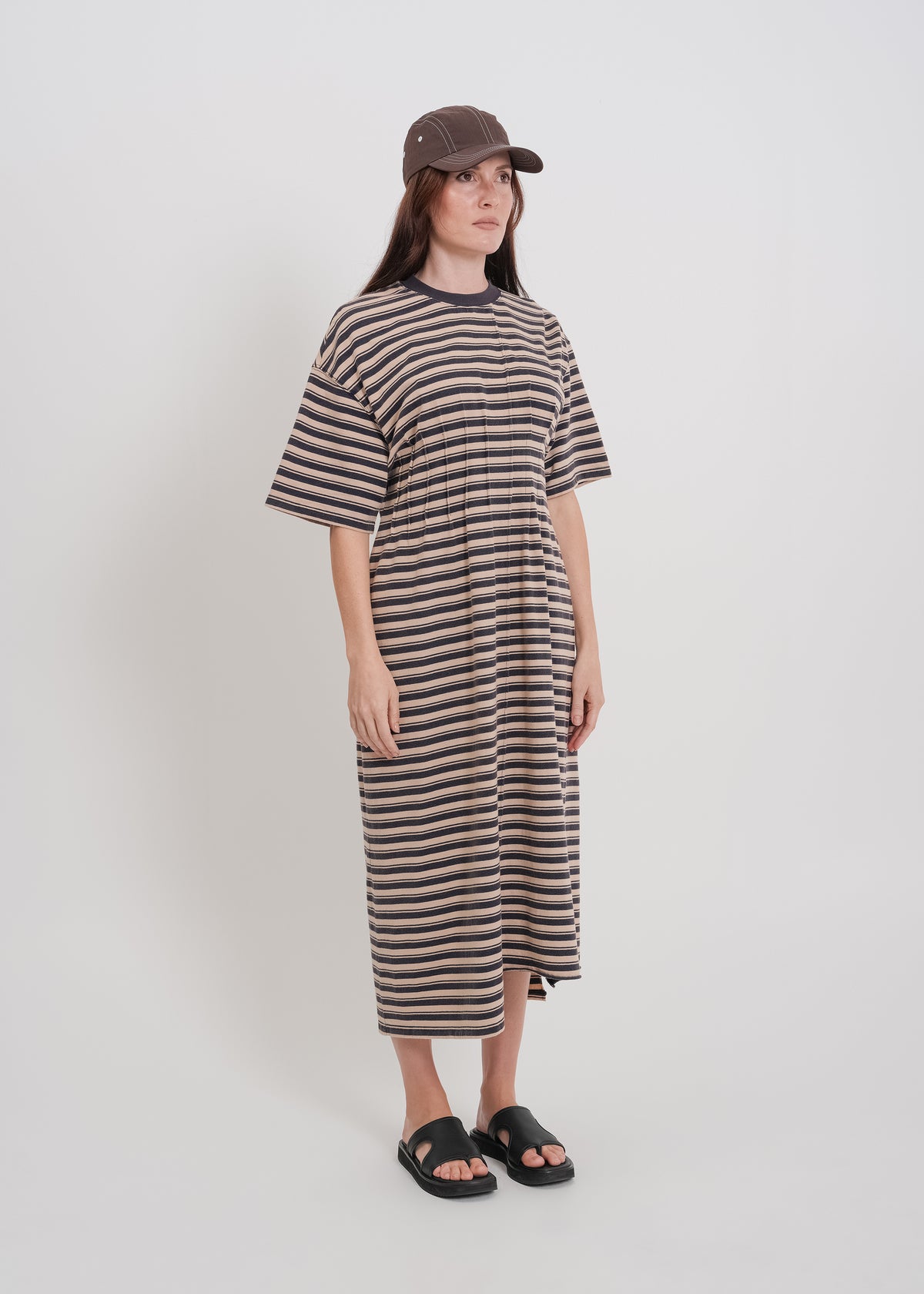Mariette Tee Dress / Beige-Navy - 
Beige Navy (image 8)