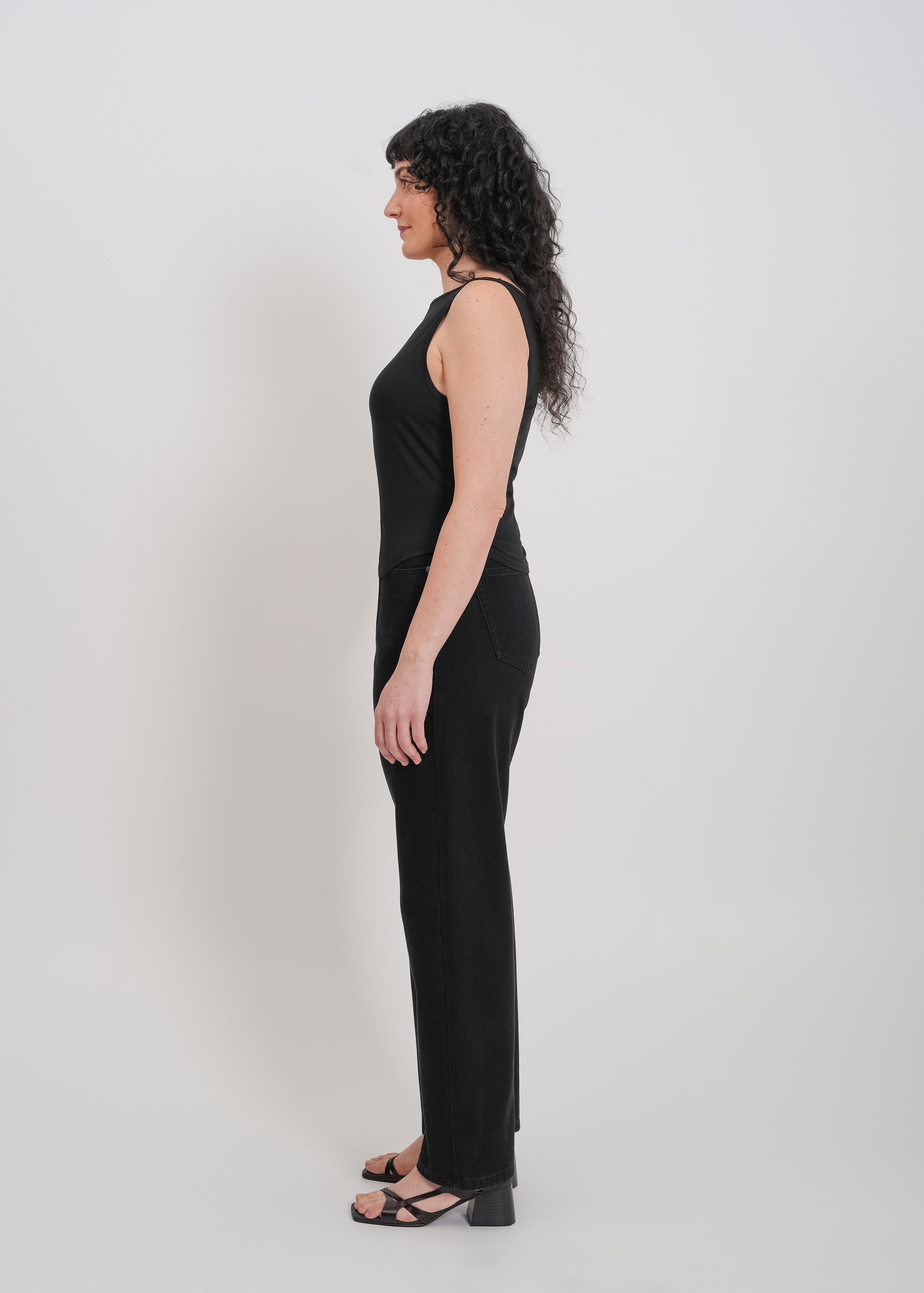 Murphy Tank / Black - 
Black (image 8)