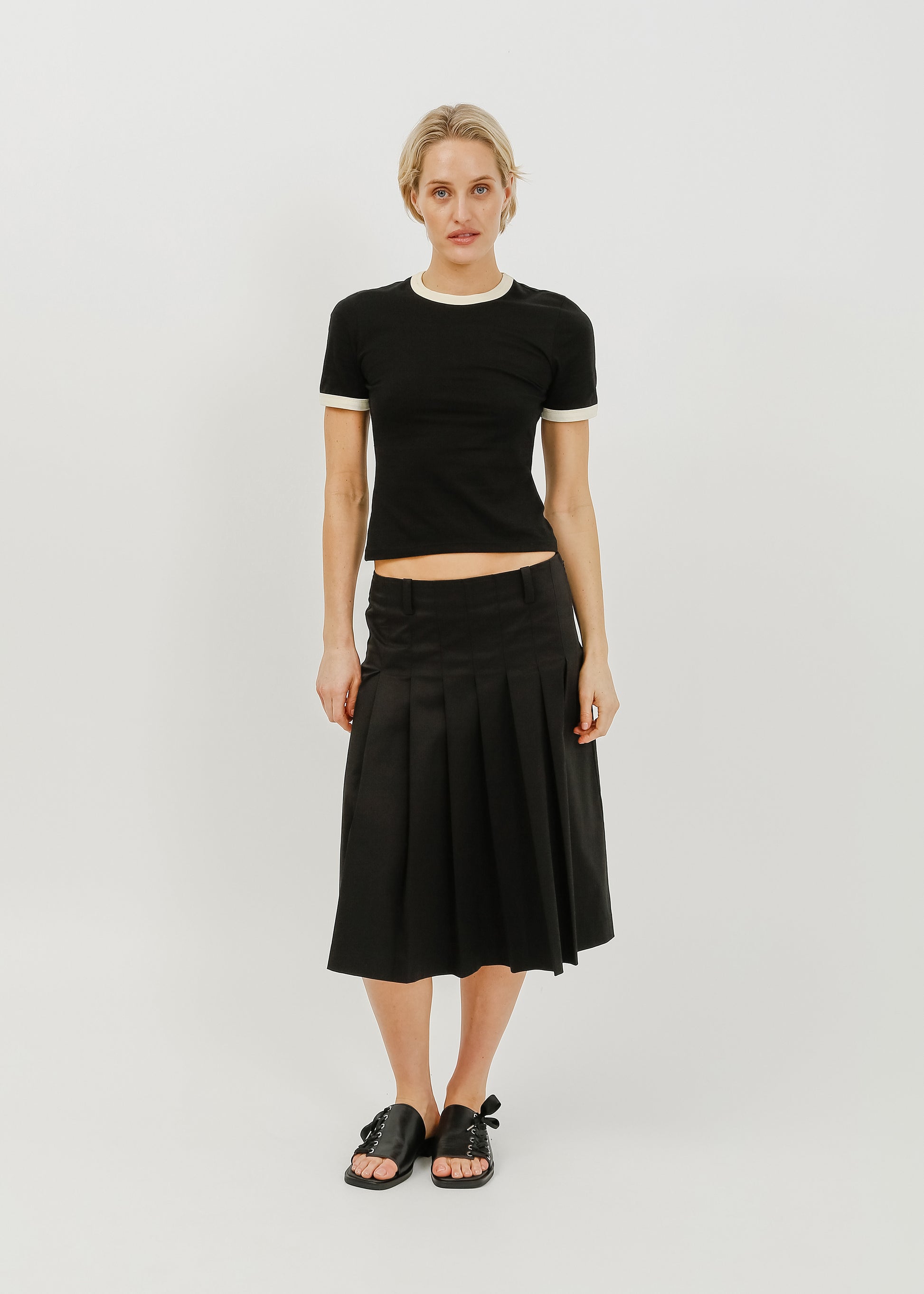 Kurt Tee / Black-Cream - 
Black Cream (image 1)