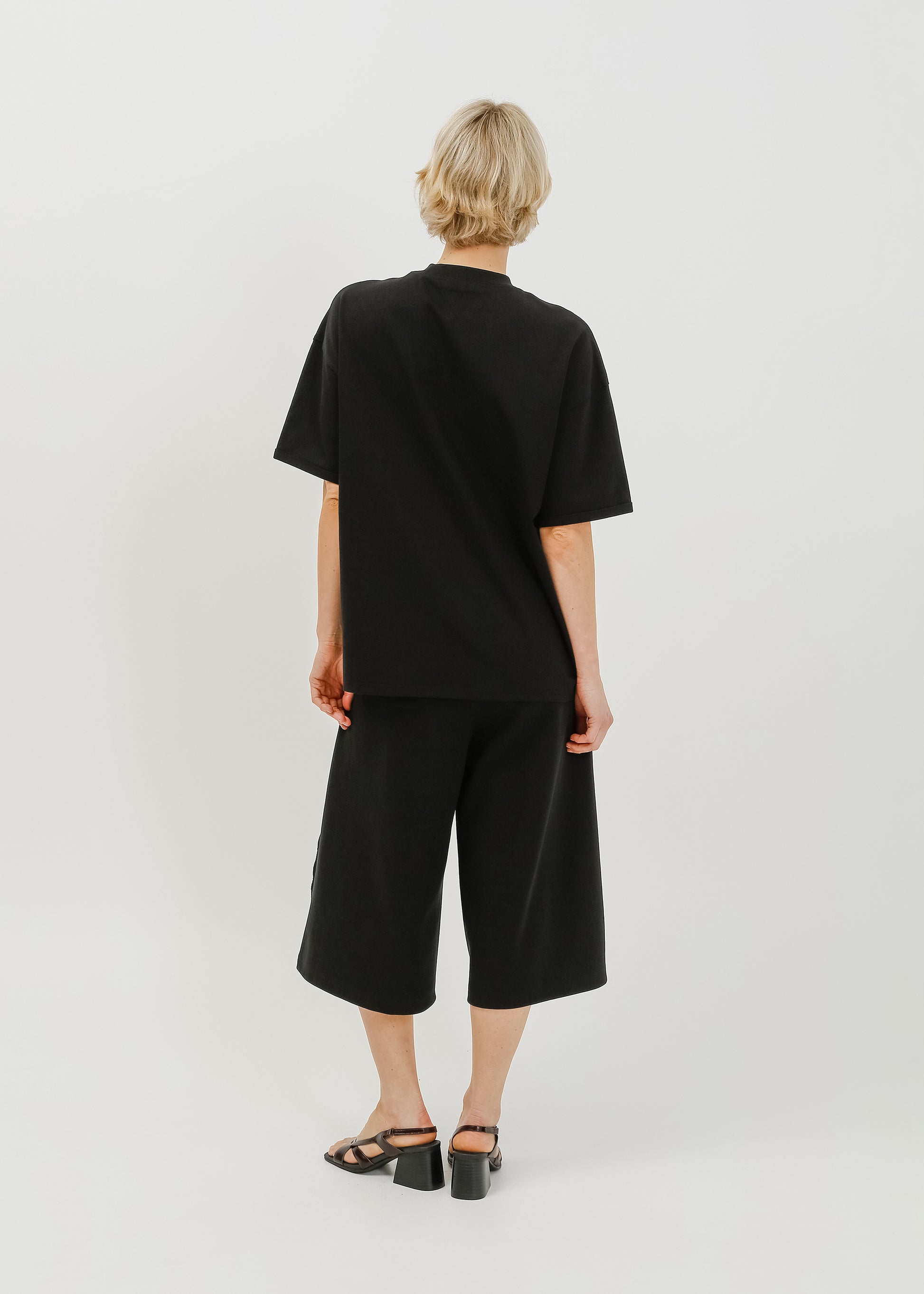 Maxwell Tee / Black - 
Black (image 4)