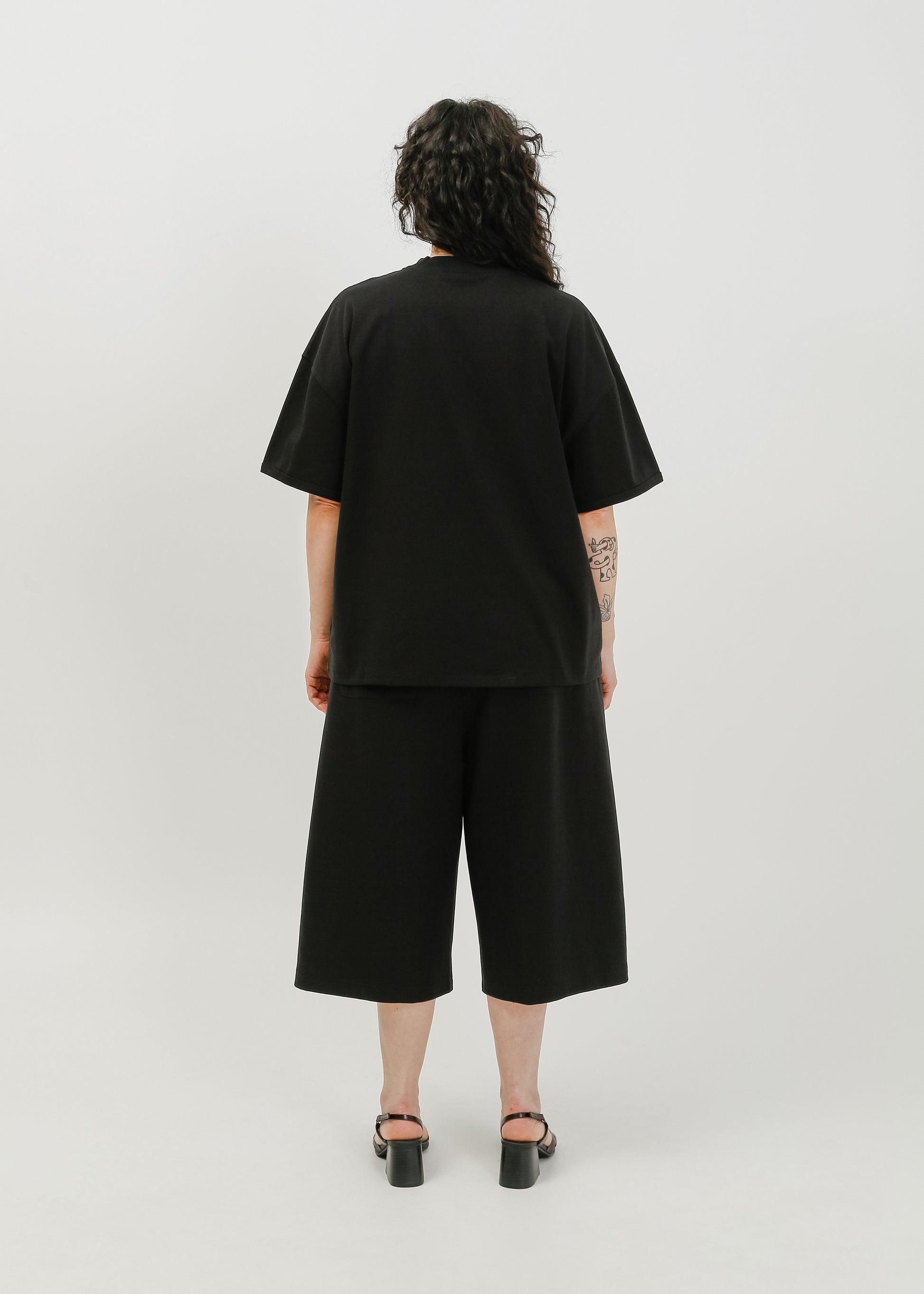 Maxwell Tee / Black - 
Black (image 9)