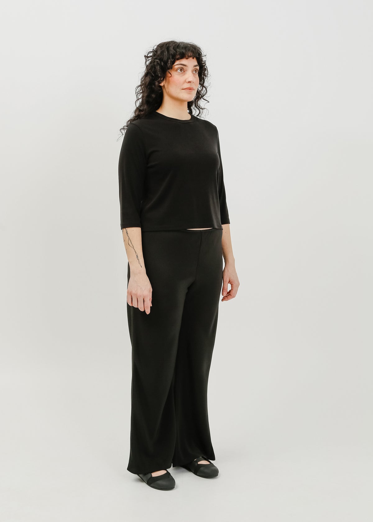 Gwyneth 3/4 Sleeve Tee / Black - 
Black (image 7)