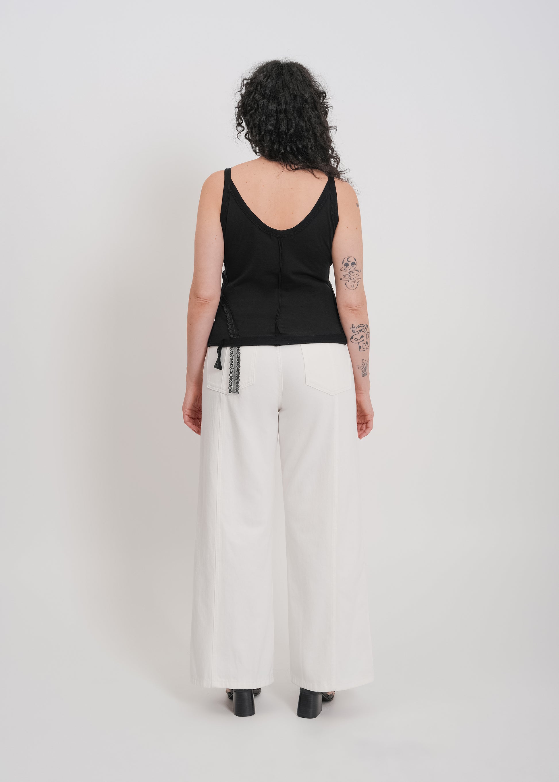 Vernon Cami / Black - 
Black (image 10)