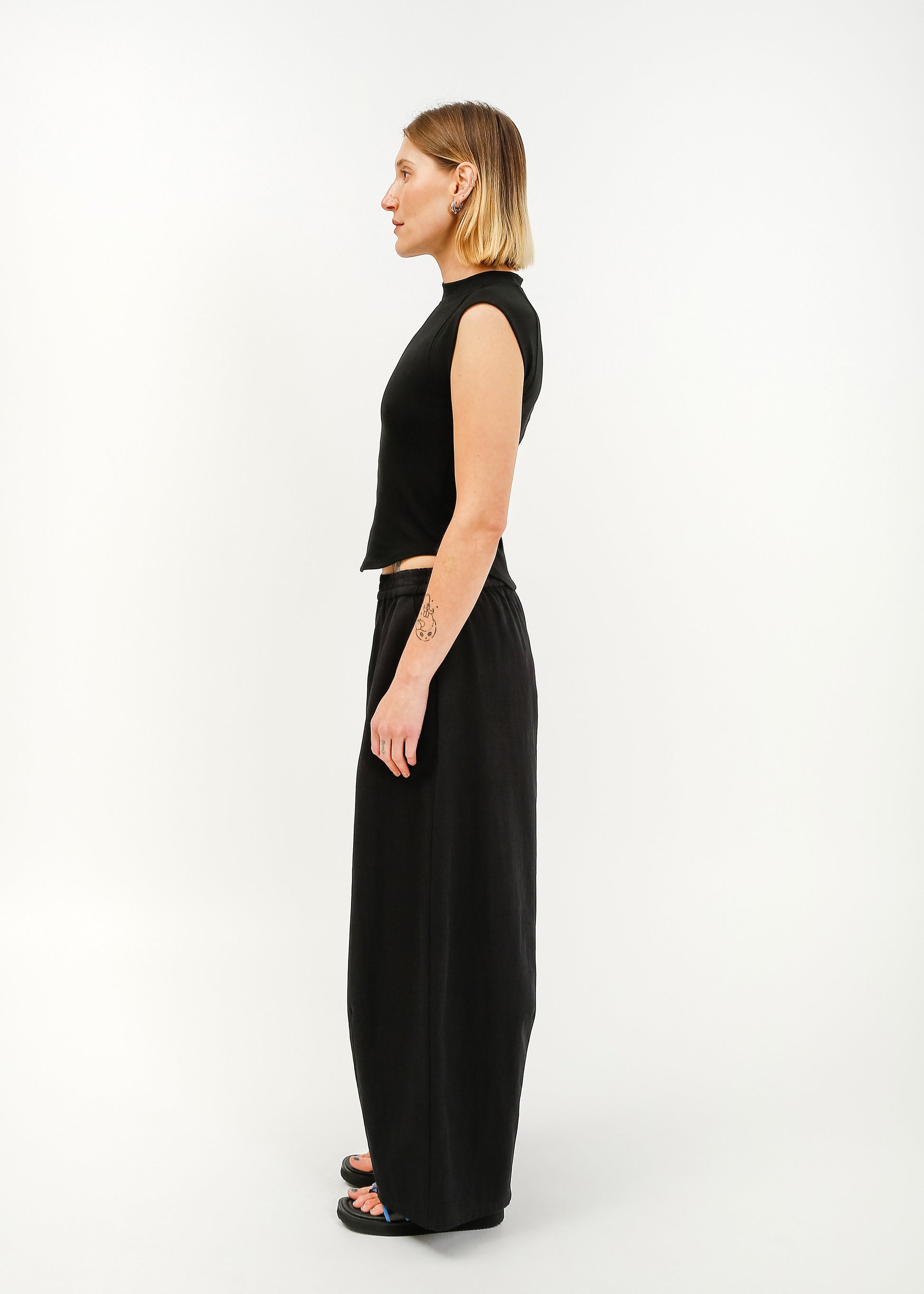 Irene Asymmetrical Tank / Black - 
Black (image 3)