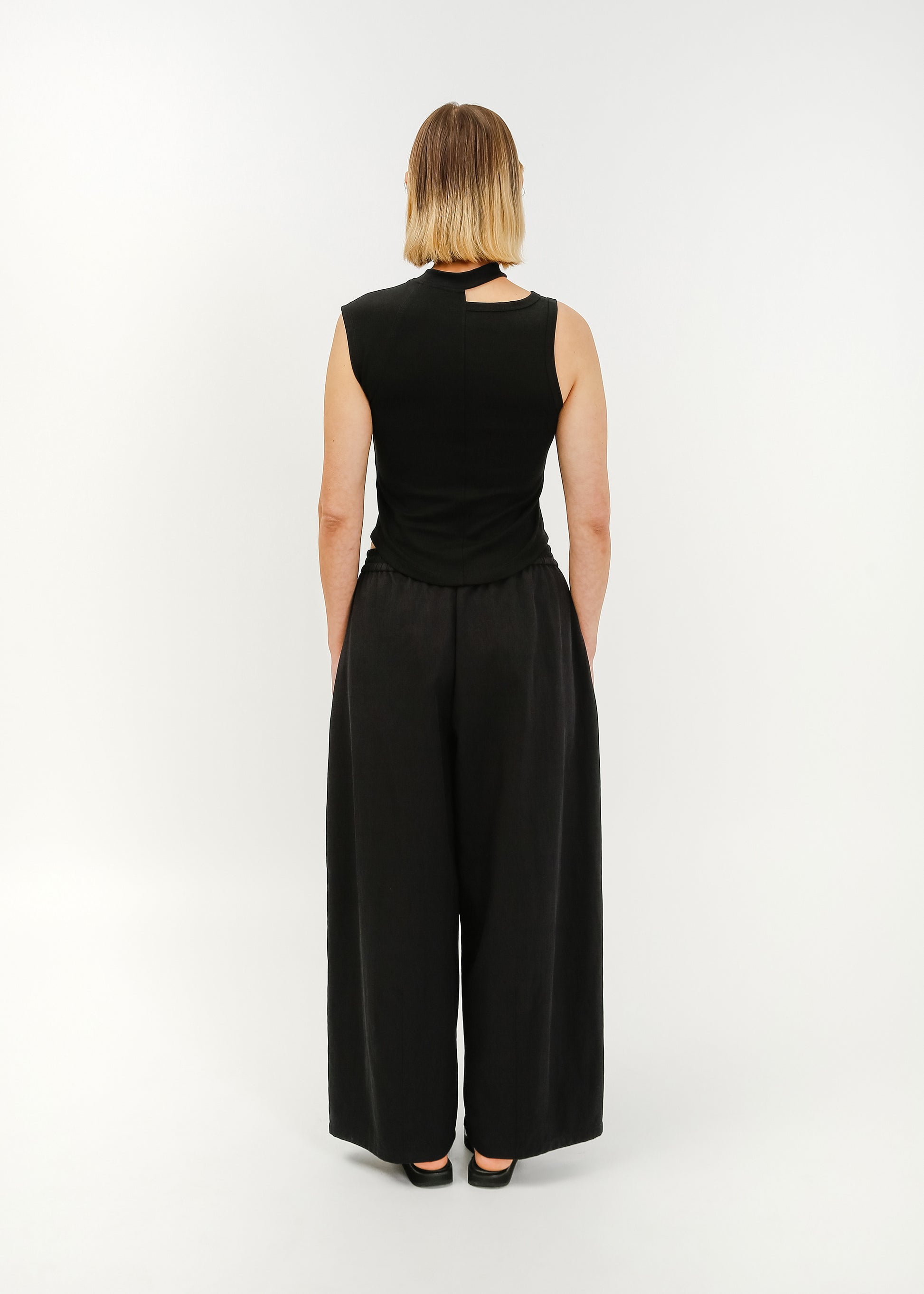 Irene Asymmetrical Tank / Black - 
Black (image 4)