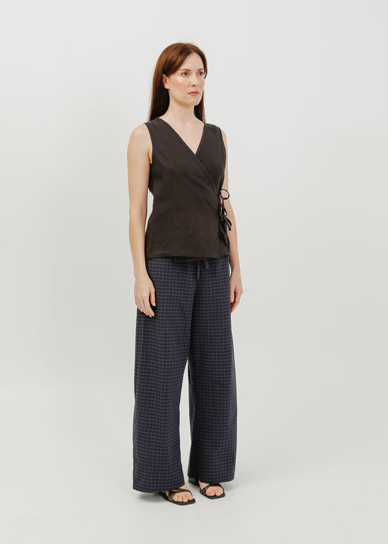 Ellen Wrap Top / Black