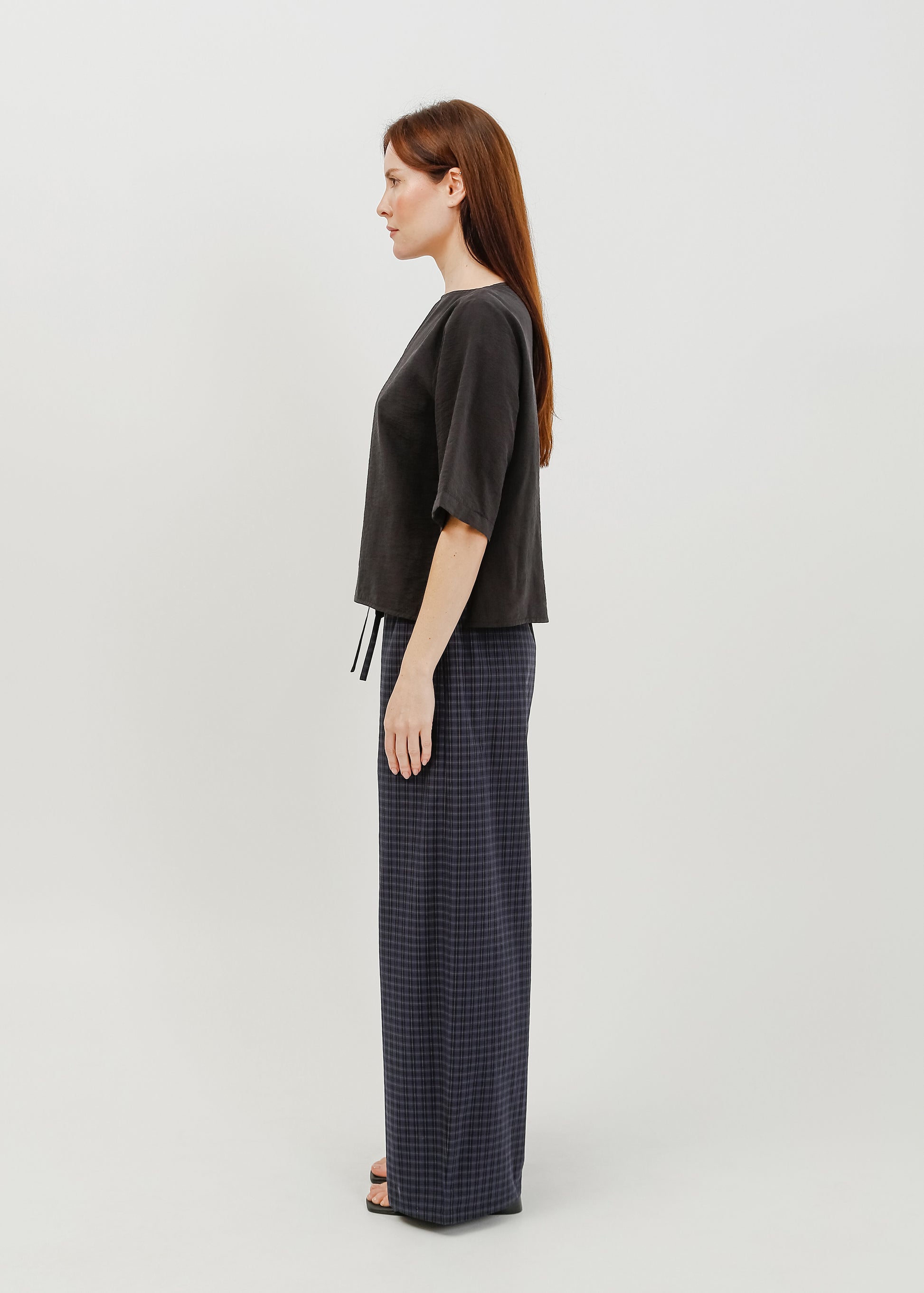 Daisy Tee / Black - 
Black (image 3)