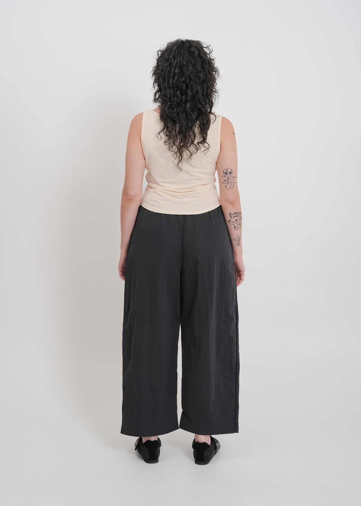 Christian Pant / Black - 
Black (image 9)