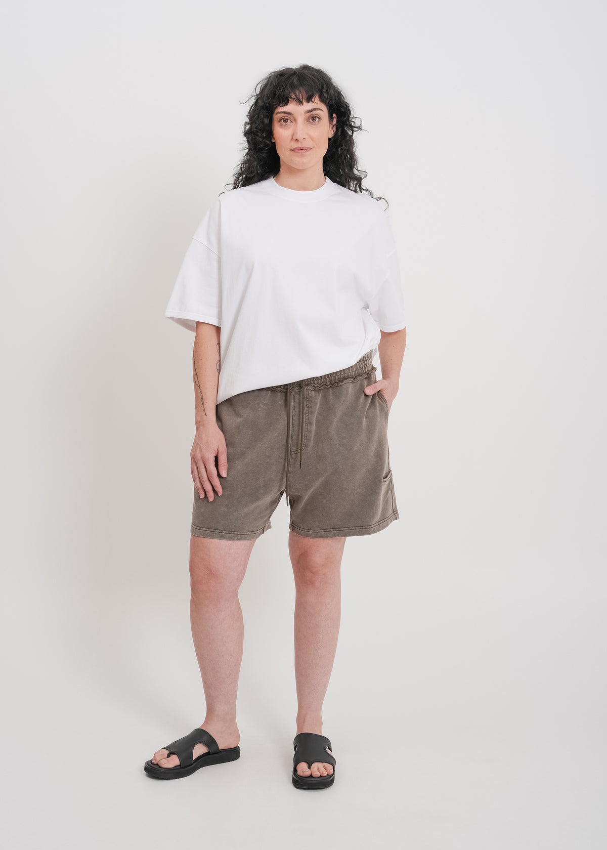 Arwen Short / Washed Khaki - 
Washed Khaki (image 10)