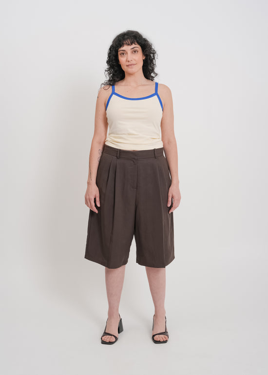 Saige Tailored Short / Chocolate