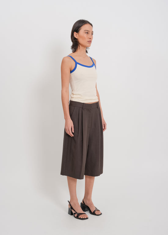 Saige Tailored Short / Chocolate