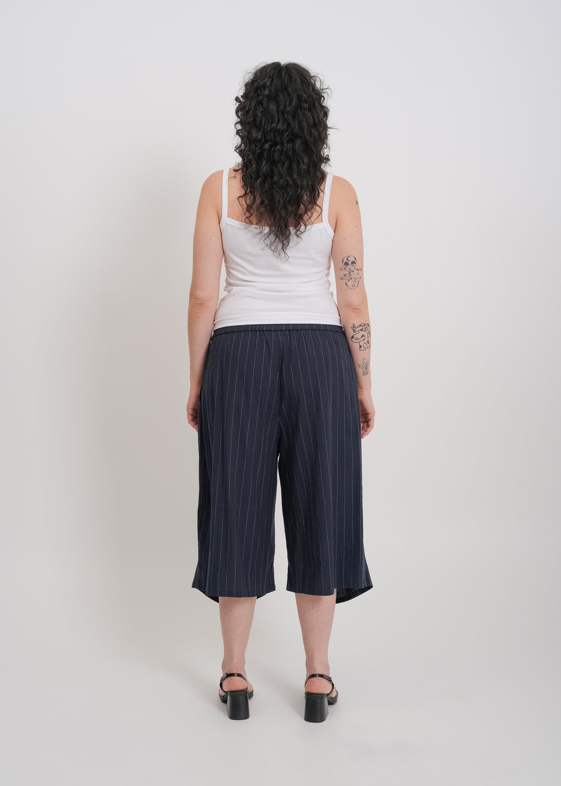 Waylon Short / Navy-White - 
Navy White (image 9)