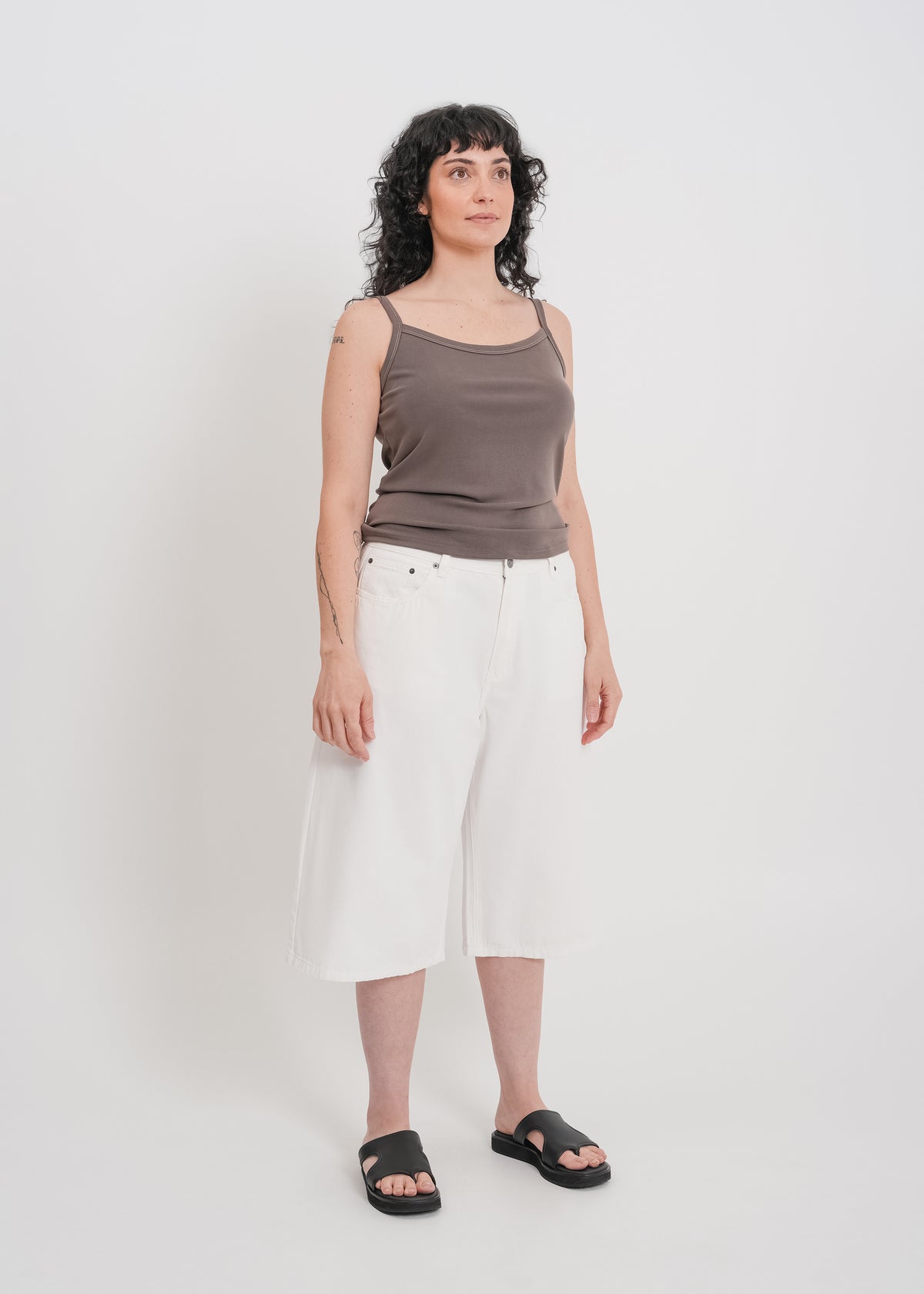Sullivan Denim Short / White - 
White (image 8)