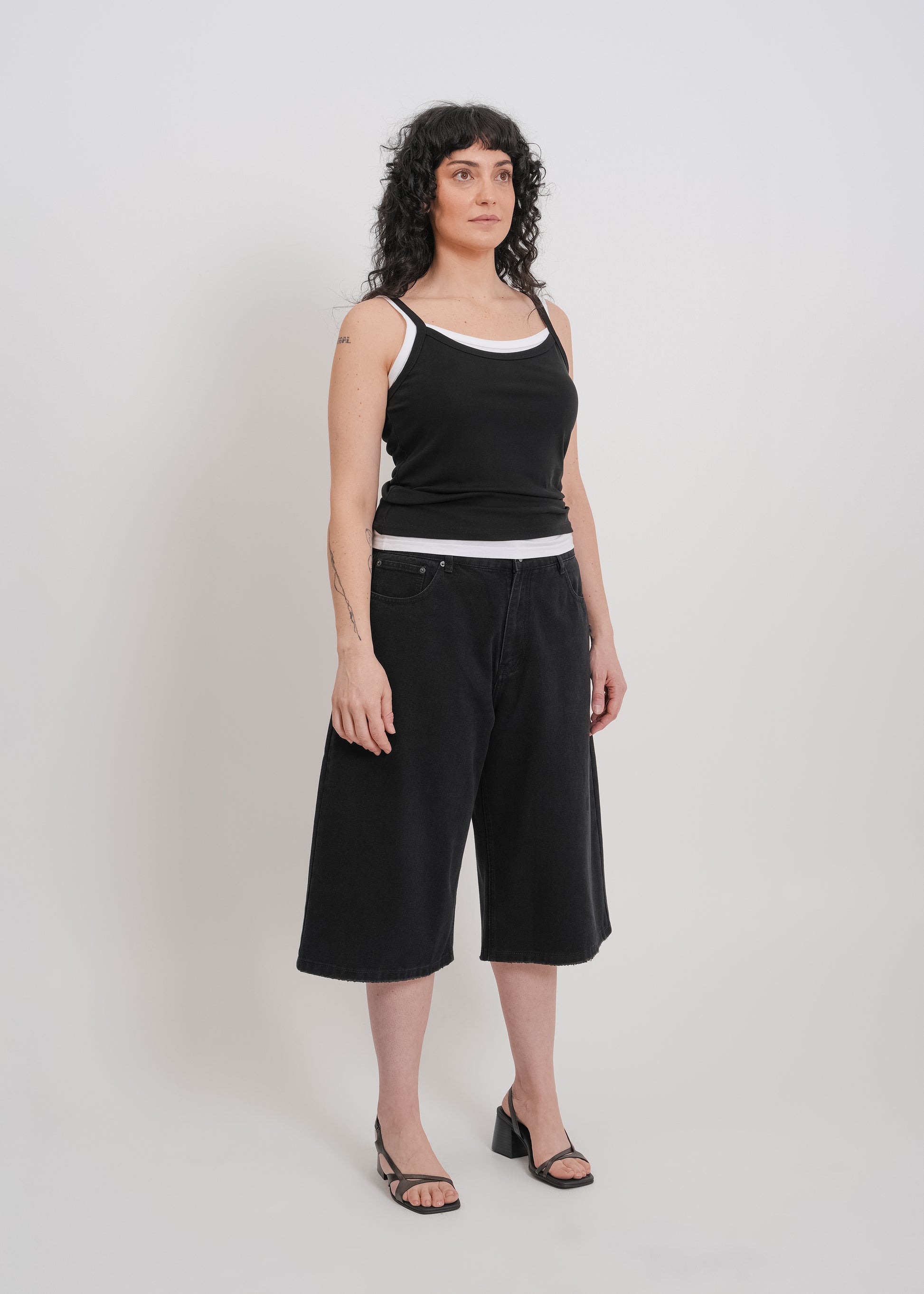 Sullivan Denim Short / Black - 
Black (image 7)
