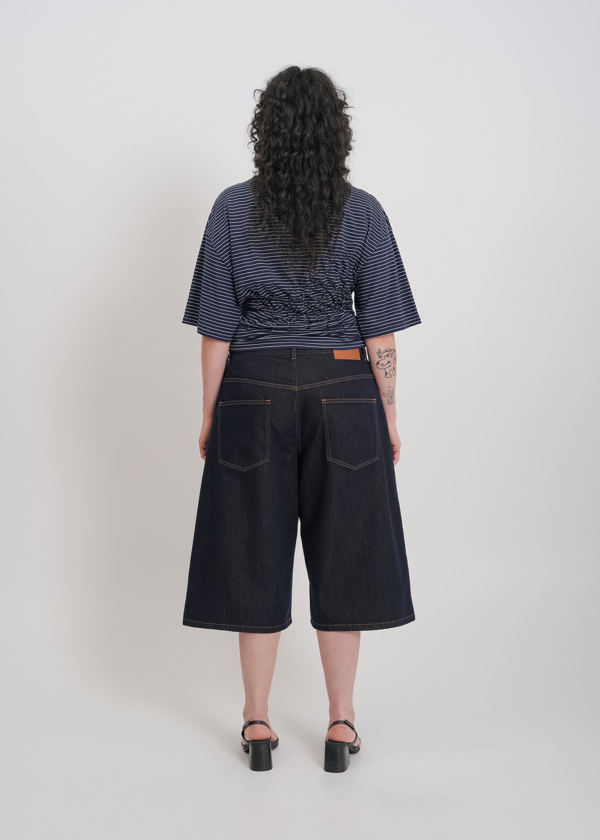 Sullivan Denim Short / Dark Indigo - 
Dark Indigo (image 9)