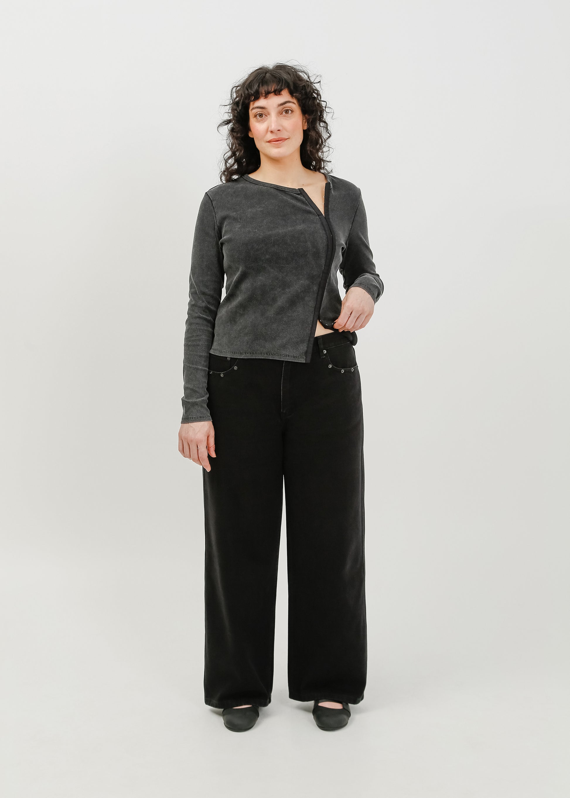 Laney Jean / Black - 
Black (image 6)