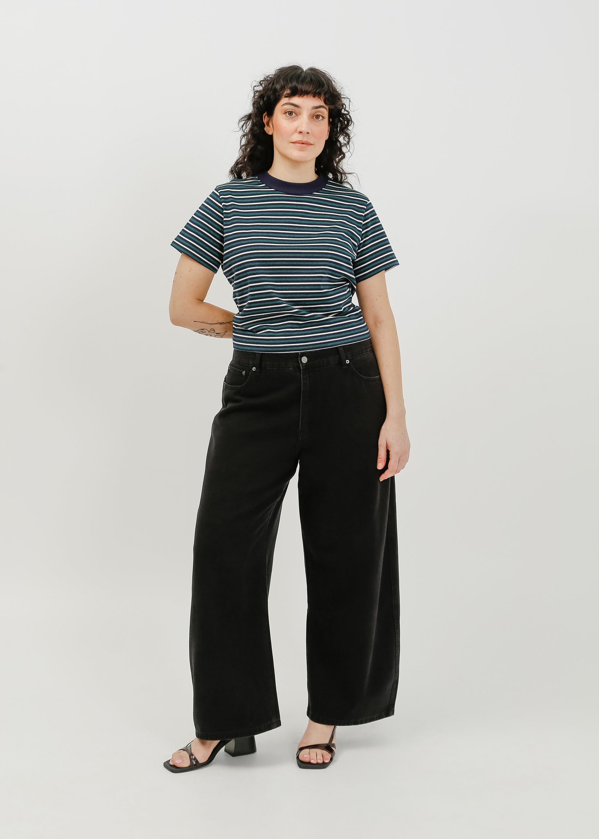 Cosmo Jean / Black - 
Black (image 10)