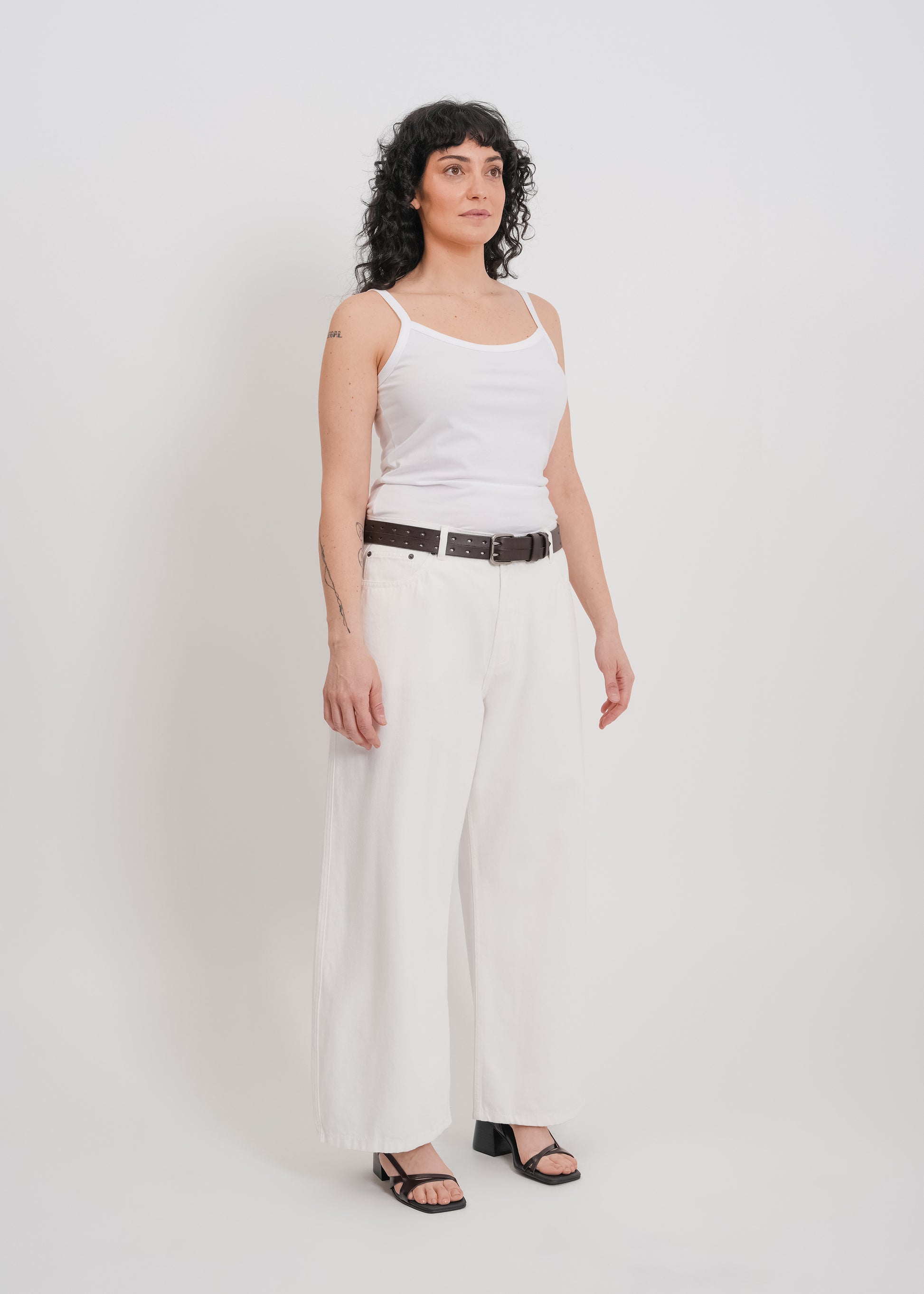 Cosmo Jean / White - 
White (image 7)