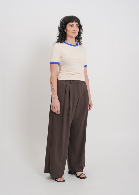 Aris Pant / Chocolate