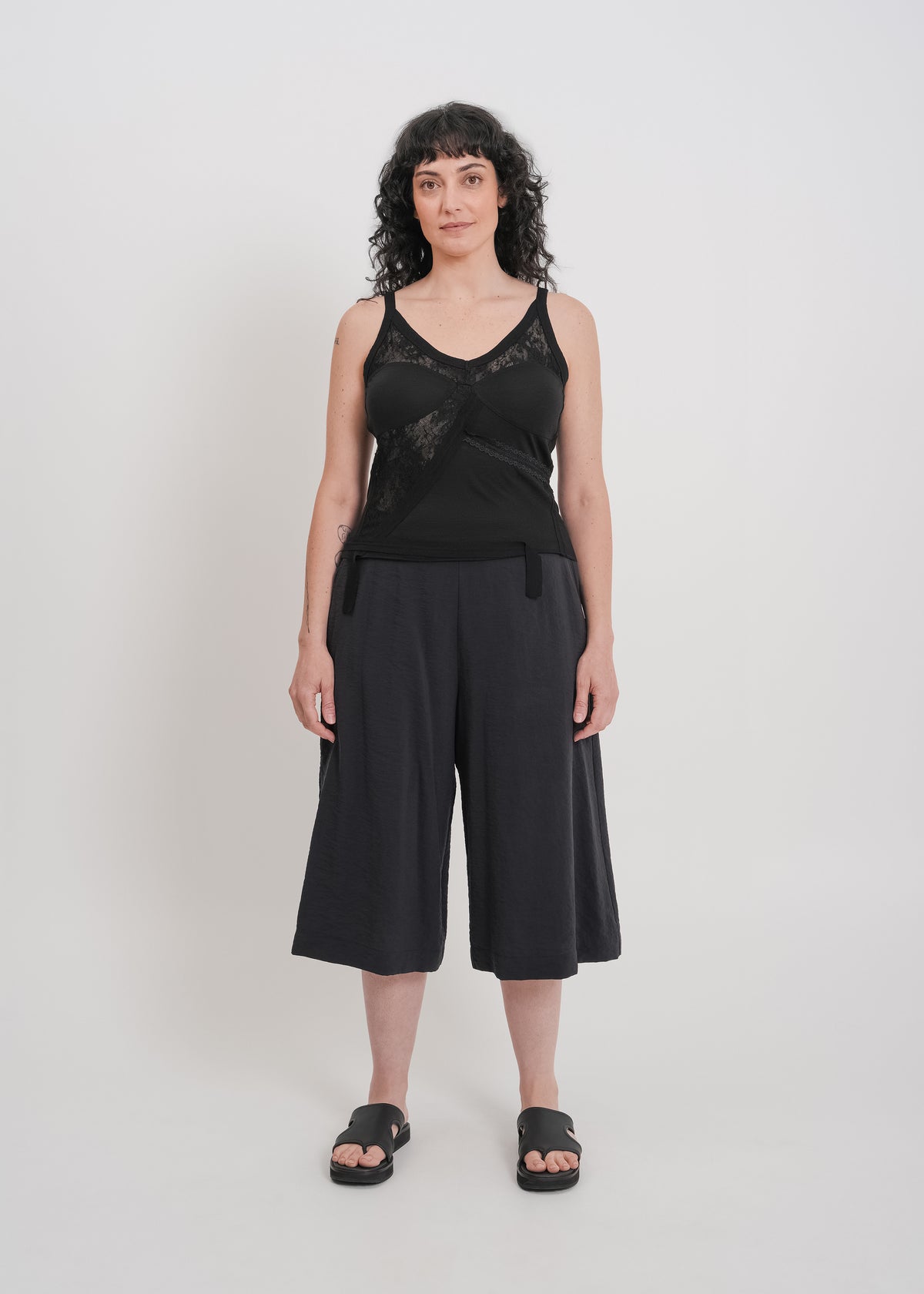 Catalina Short / Black - 
Black (image 6)