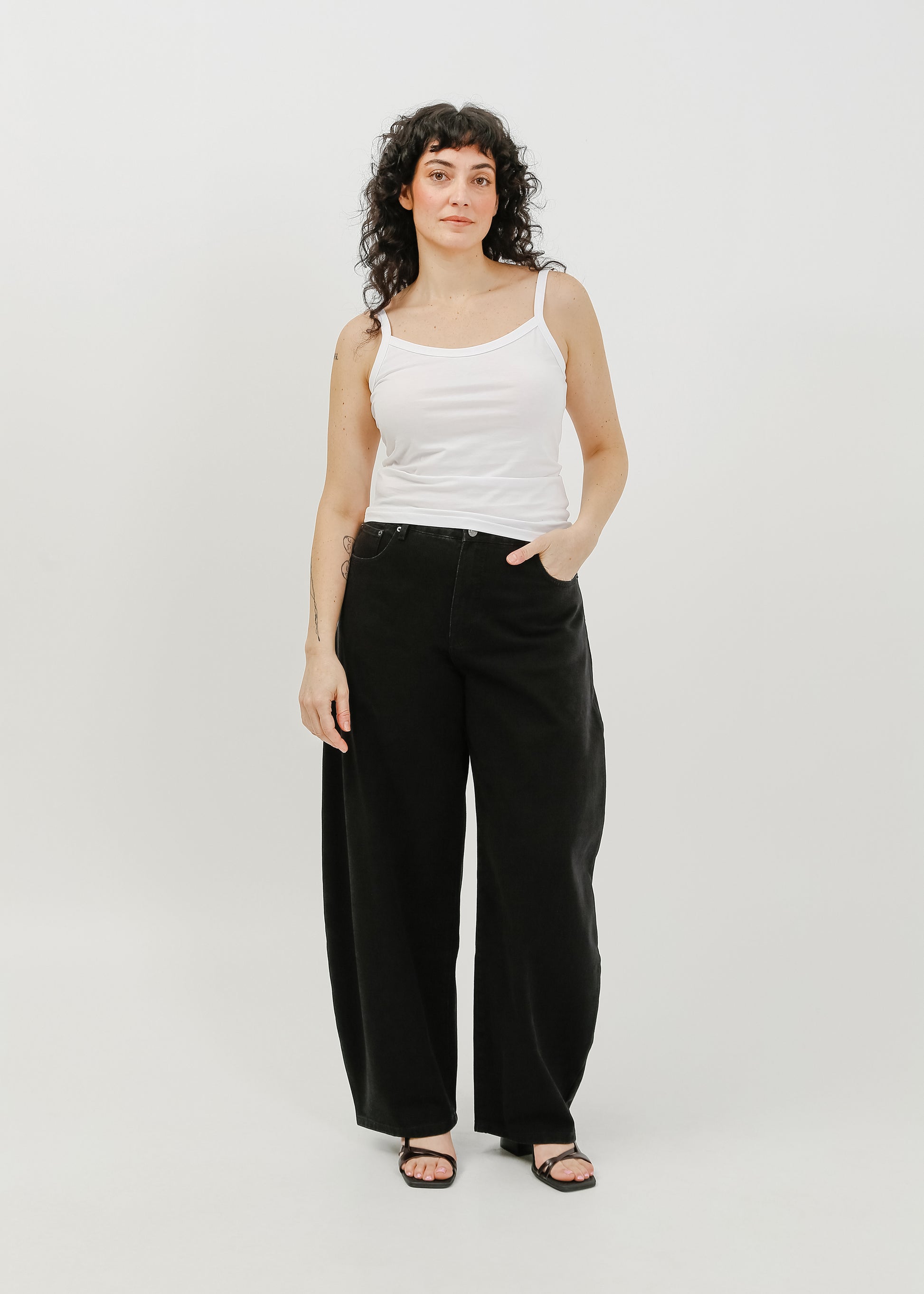 Essex Jean Long / Black - 
Black (image 10)