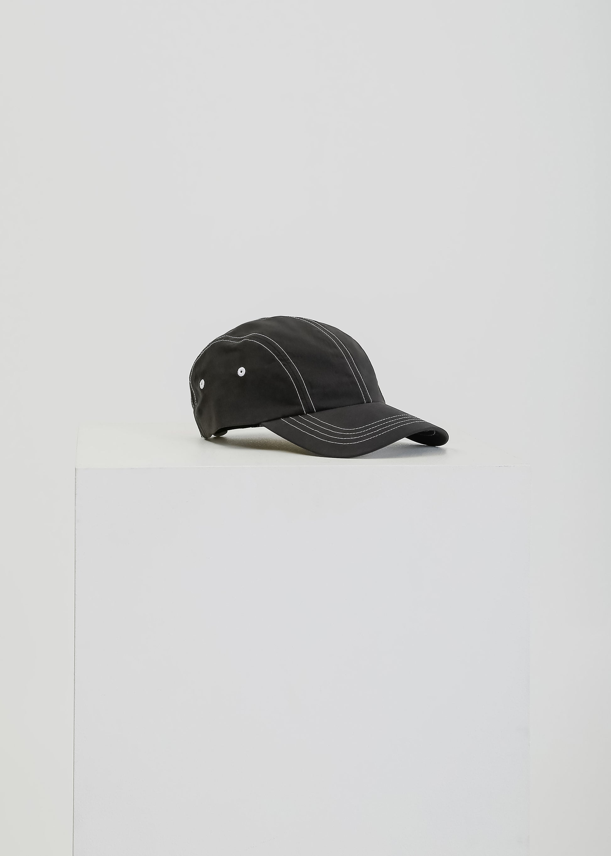 Nova Cap / Black - 
Black (image 2)