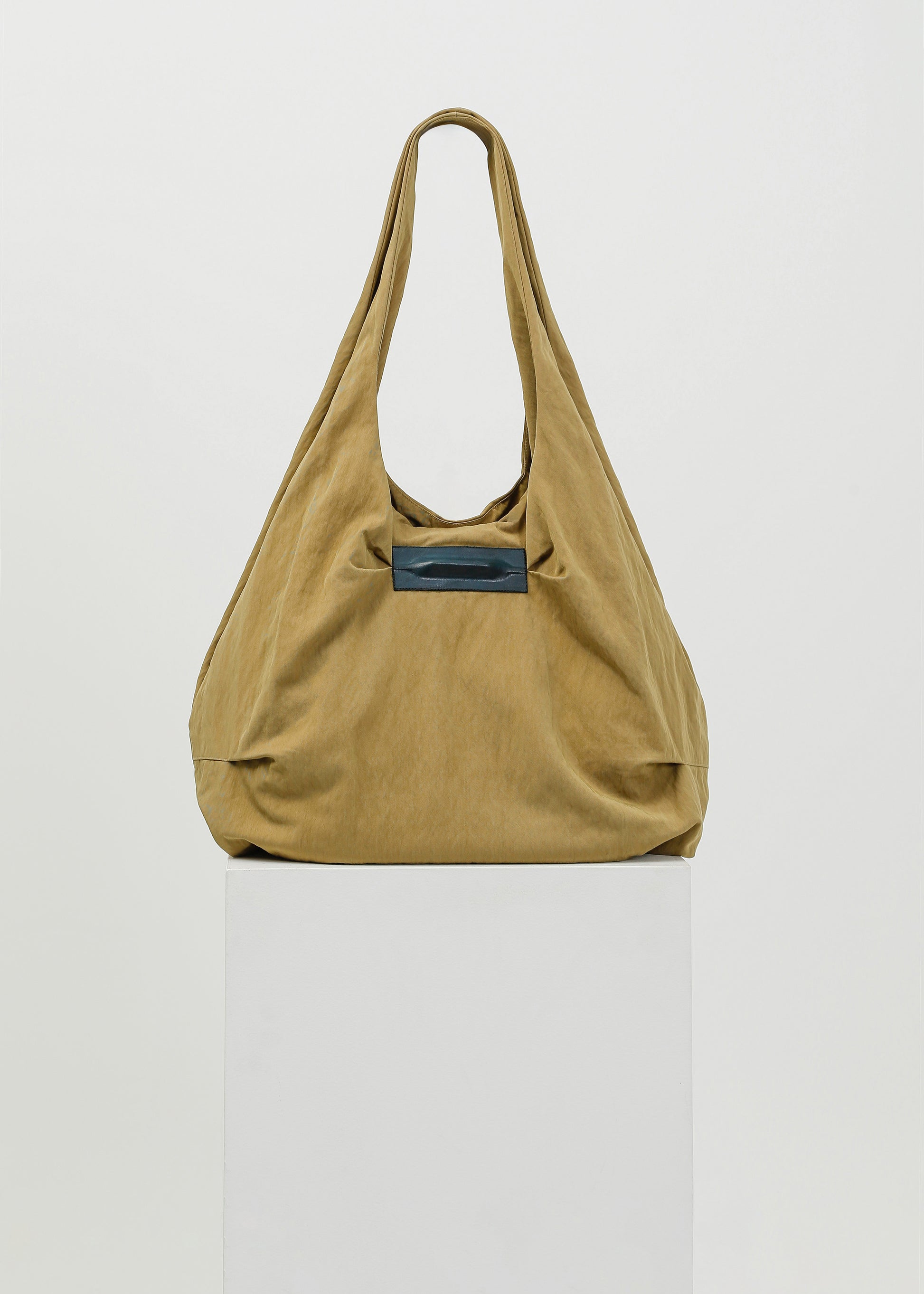Jon Goulder Carry All Bag / Moss -
Moss (image 1)