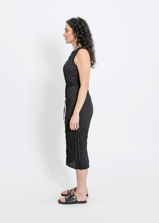 REAH PLEAT DRESS / BLACK