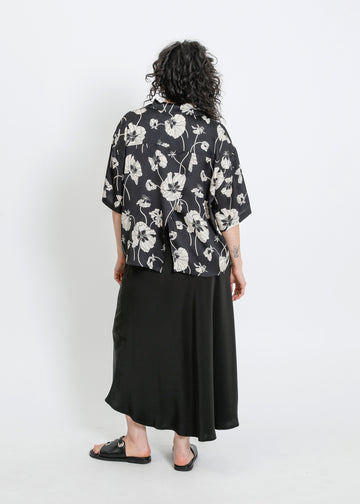 LOVE SHIRT / FRAGILE BLOOMS - BLACK-CREAM