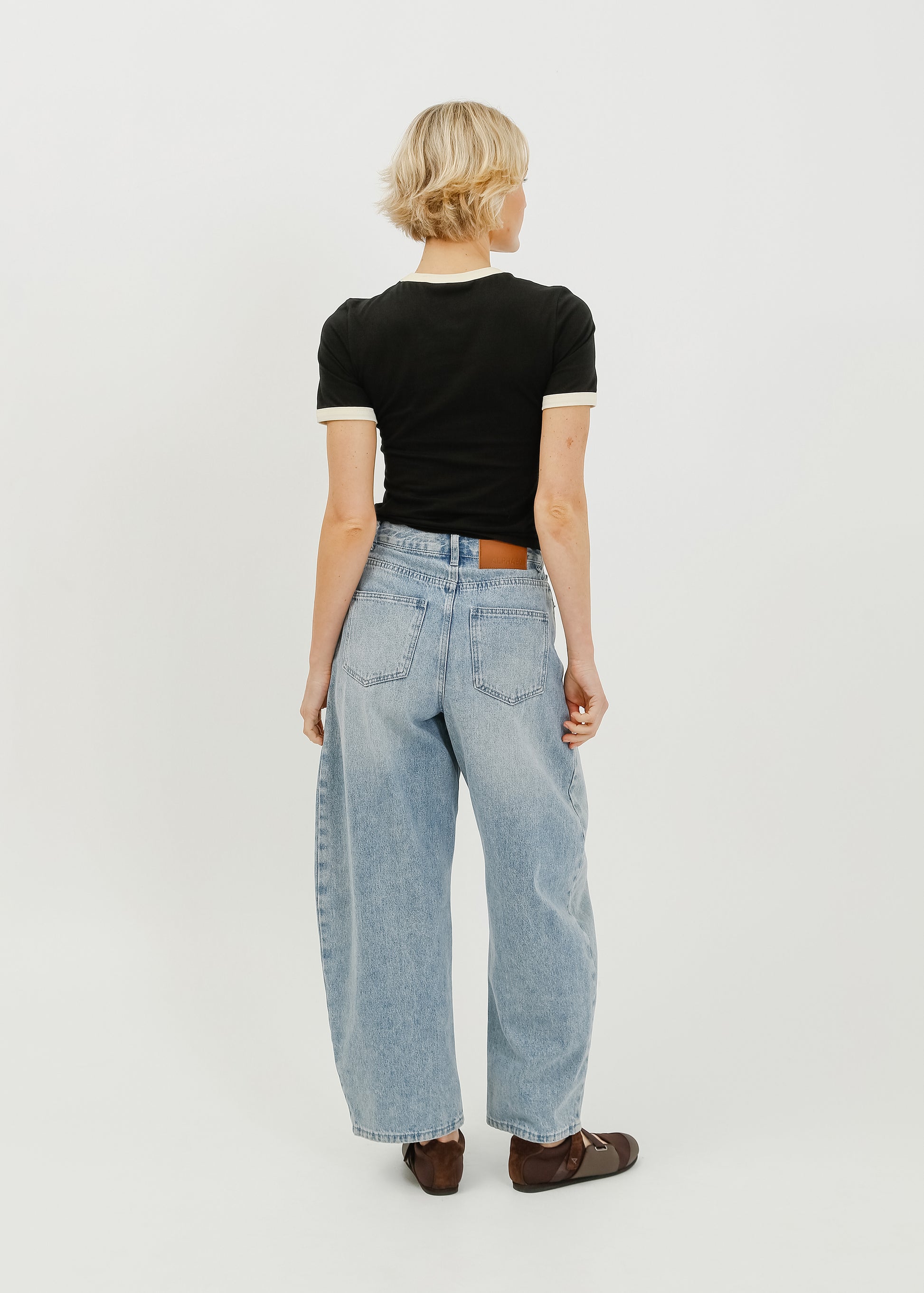 Essex Jean / Light Indigo - 
Light Indigo (image 4)